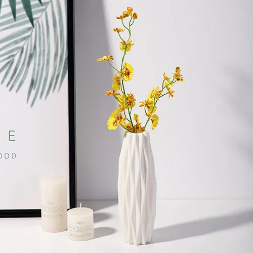 Minimalist Nordic Plastic Vase – Perfect for Modern Home Décor