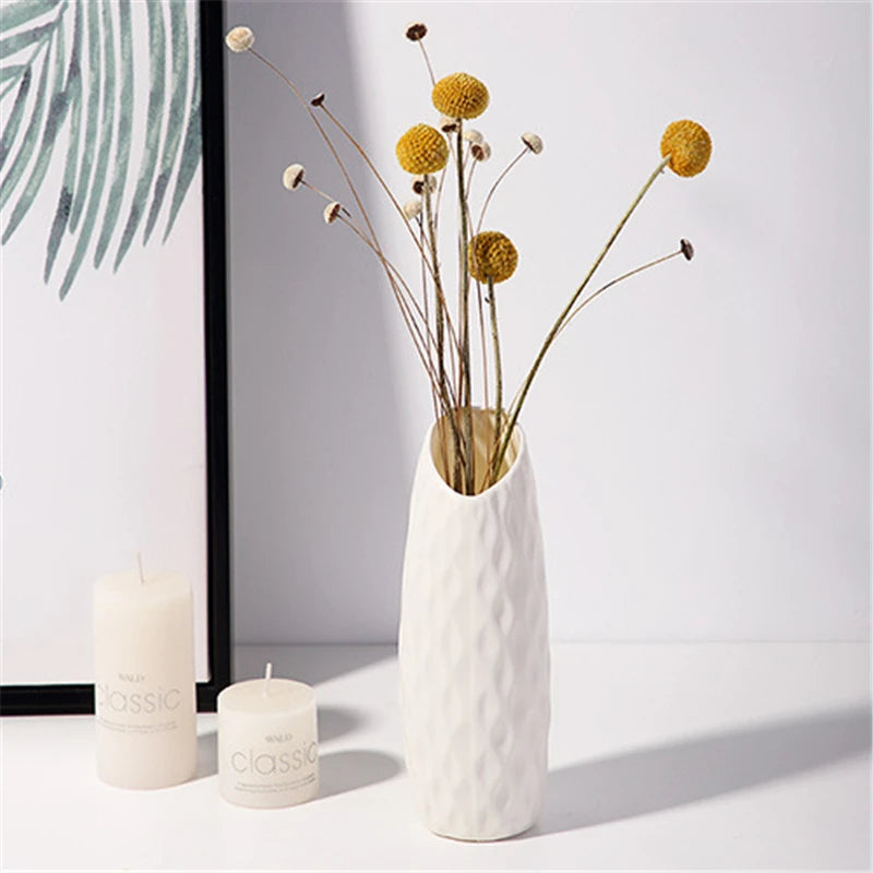 Minimalist Nordic Plastic Vase – Perfect for Modern Home Décor