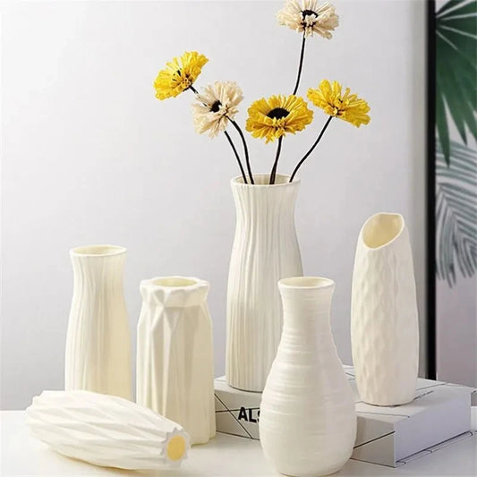 Minimalist Nordic Plastic Vase – Perfect for Modern Home Décor