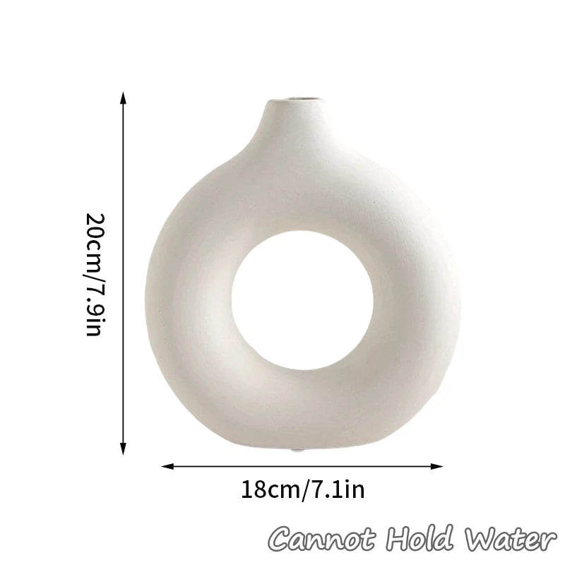 Modern Donut Vase – Stylish White Ceramic Look for Elegant Home Decor